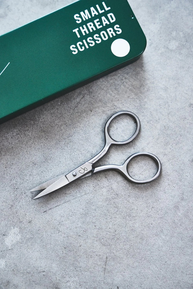 SMALL THREAD SCISSORS • Black or Stainless Steel • Sewply