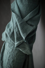 LINEN 260gsm • Montane $89.00/metre ($22.25/25cm)
