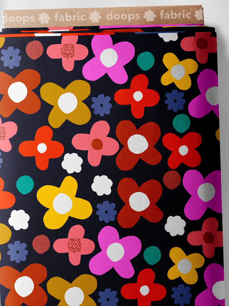 LINEN/COTTON BLEND • Daisy Pop $46.00/metre