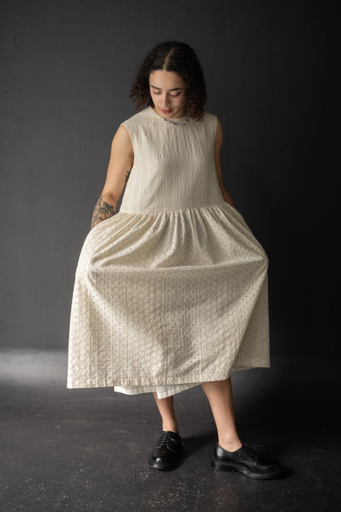 INDIAN COTTON • Burrow Eyelet $65.00/metre