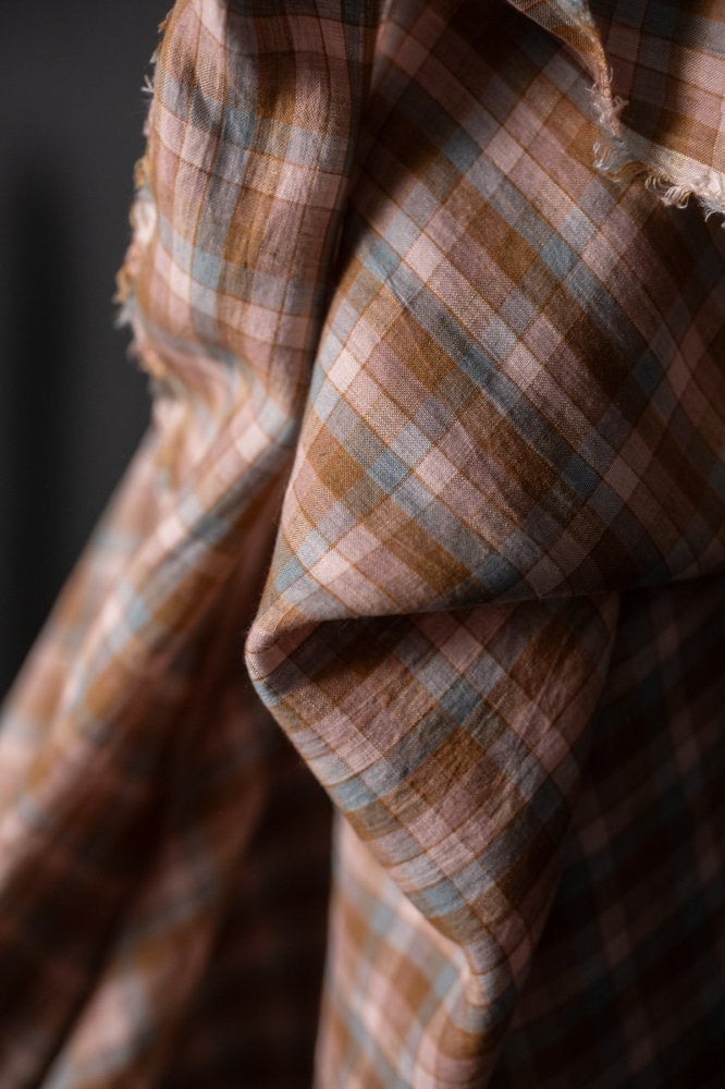 LINEN 160gsm • Sweet Tooth $109.00/metre ($27.25/25cm)