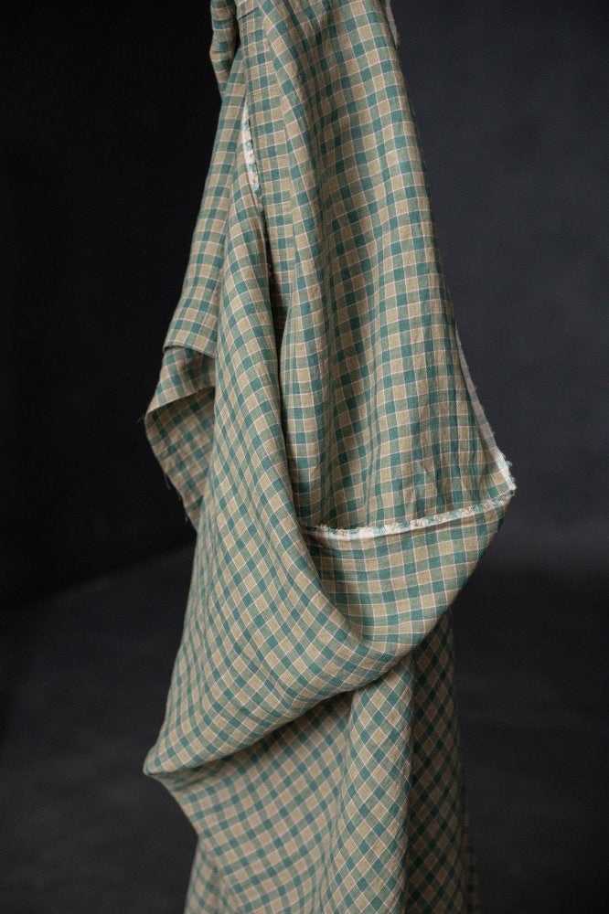 LINEN 160gsm • Potentilla $109.00/metre ($27.25/25cm)