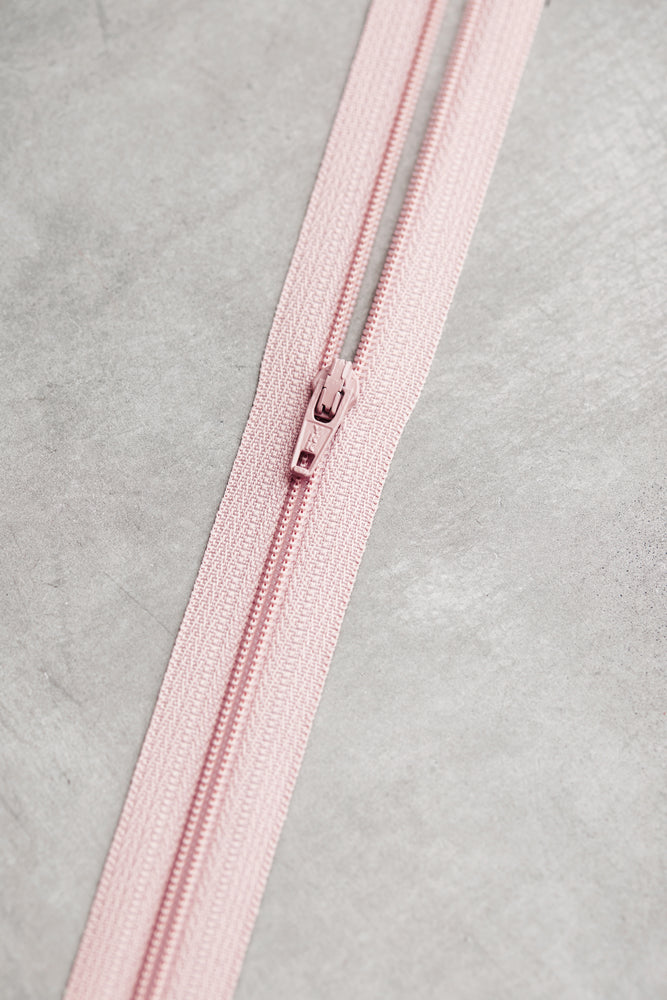 YKK®  BASIC COIL ZIPPER • meetMILK® • 18cm or 30cm