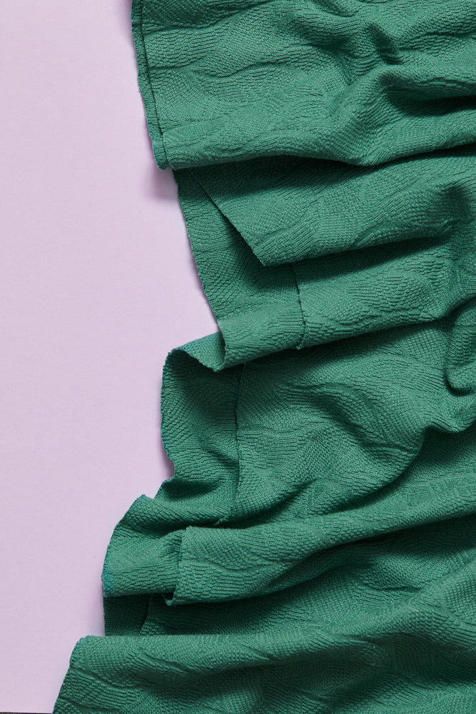 ORGANIC LEAF JACQUARD KNIT • Chalky Green • Remnant 130cm